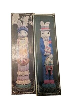 vintage Easter Bunny pencil-style figurines, Alice and Chris Carrots. With Box
